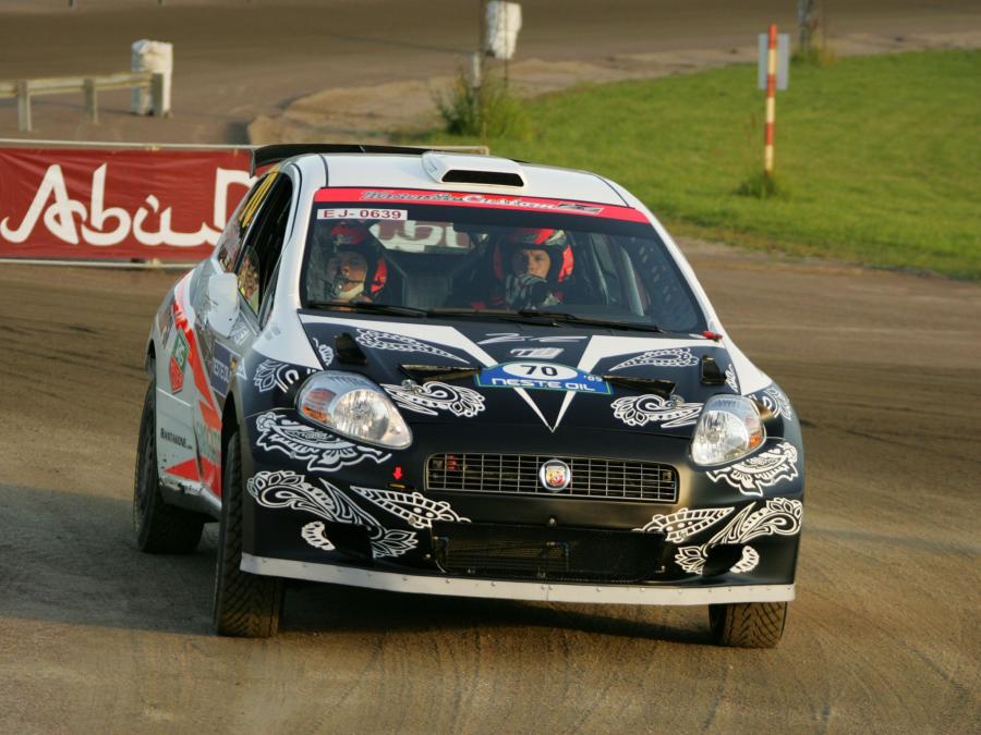  Abarth Grande Punto S2000 (199) 2007 года  (фото 18 из 25)